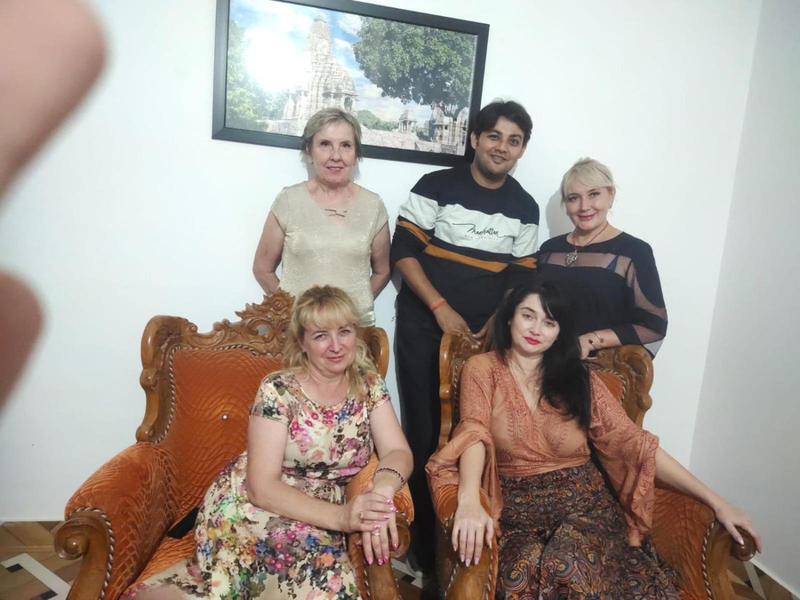 Khajuraho Glory Homestay Exterior photo