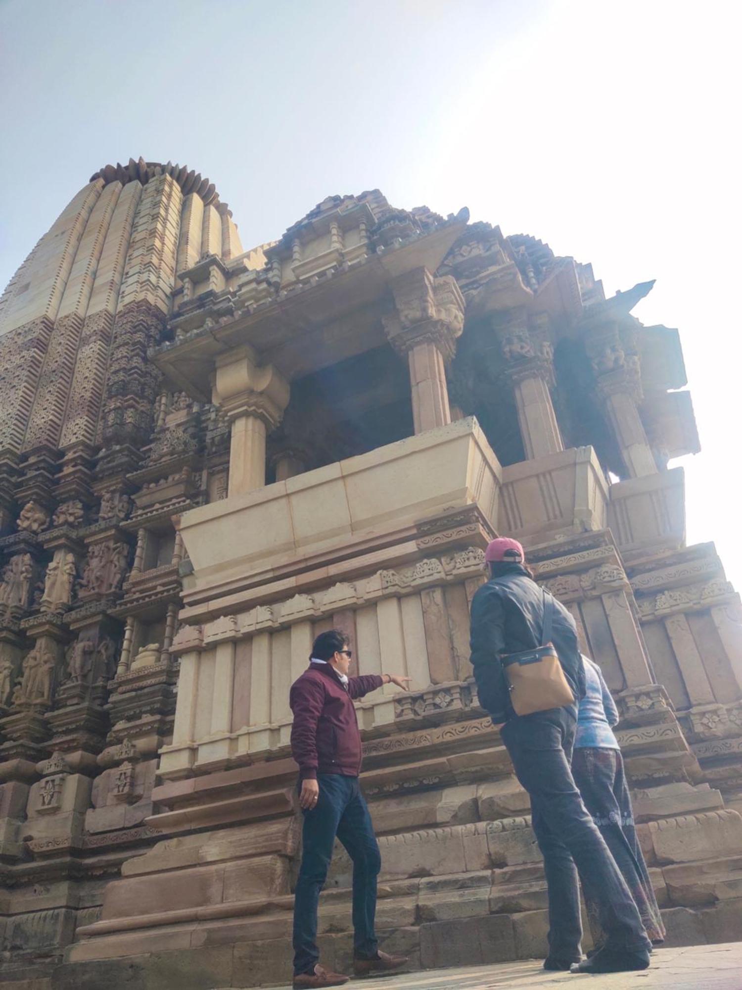 Khajuraho Glory Homestay Exterior photo